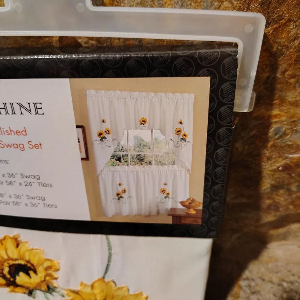Achim Embellished Sunshine Tier and Swag Set 58